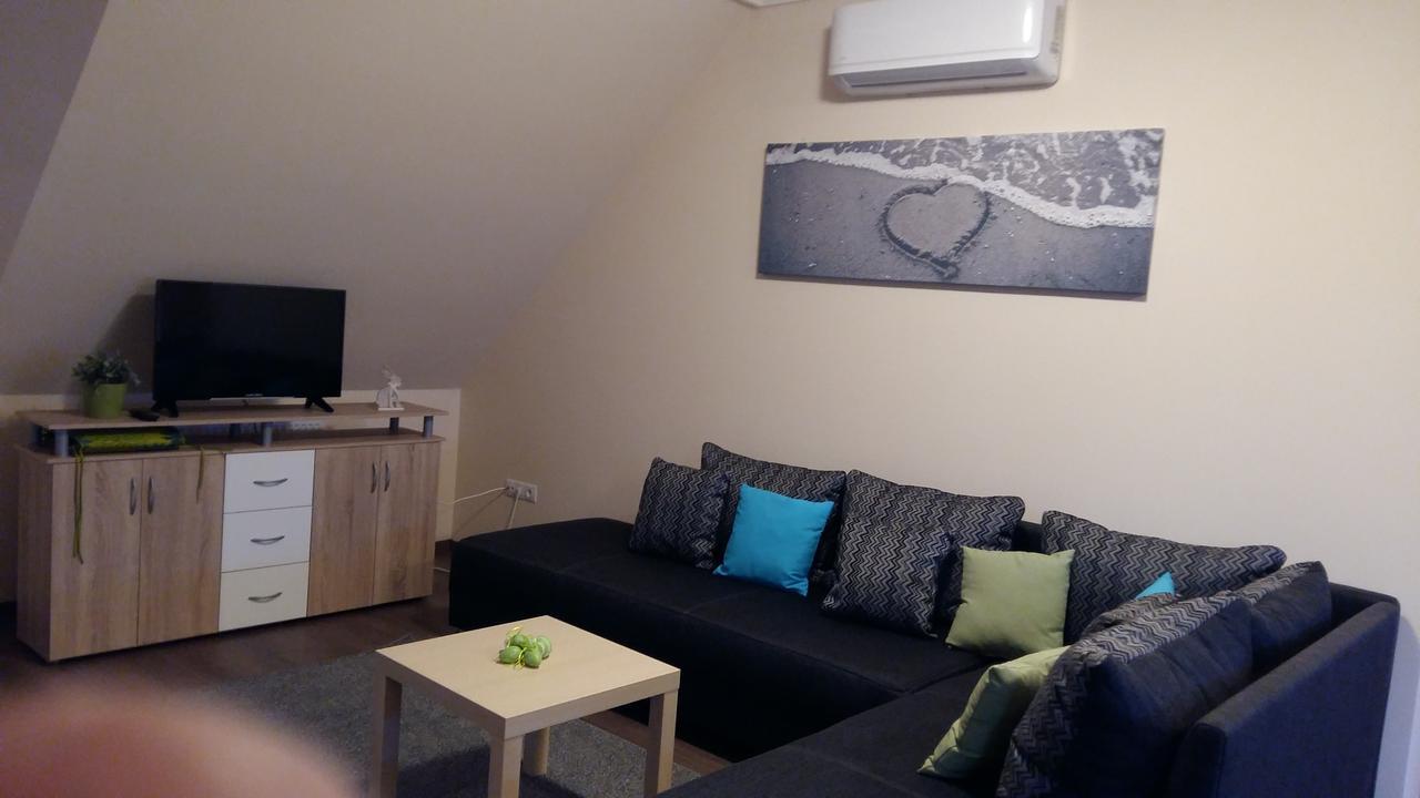 Tahiti Apartman Hajdúszoboszló 外观 照片