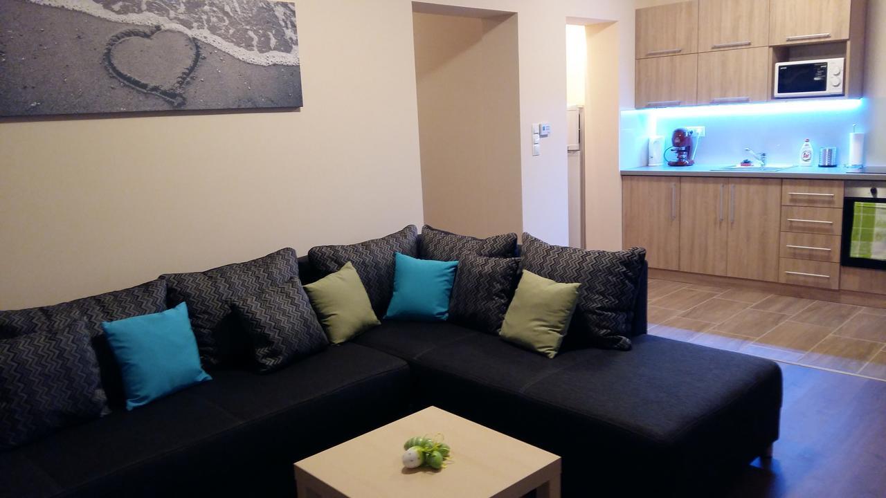 Tahiti Apartman Hajdúszoboszló 外观 照片