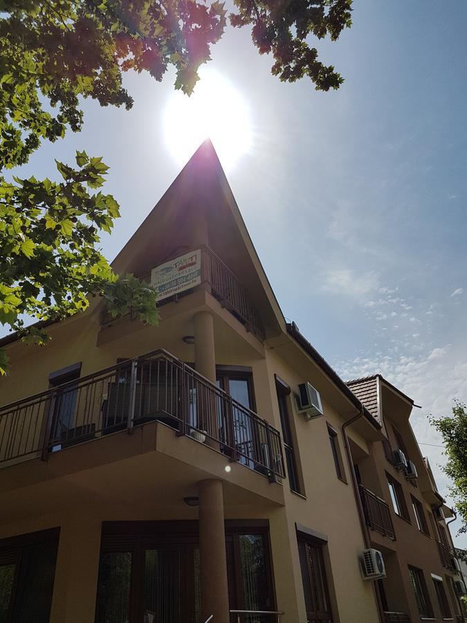 Tahiti Apartman Hajdúszoboszló 外观 照片